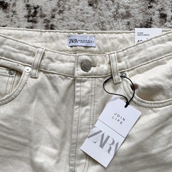 Zara high rise straight leg jeans 4365 - Picture 3 of 5